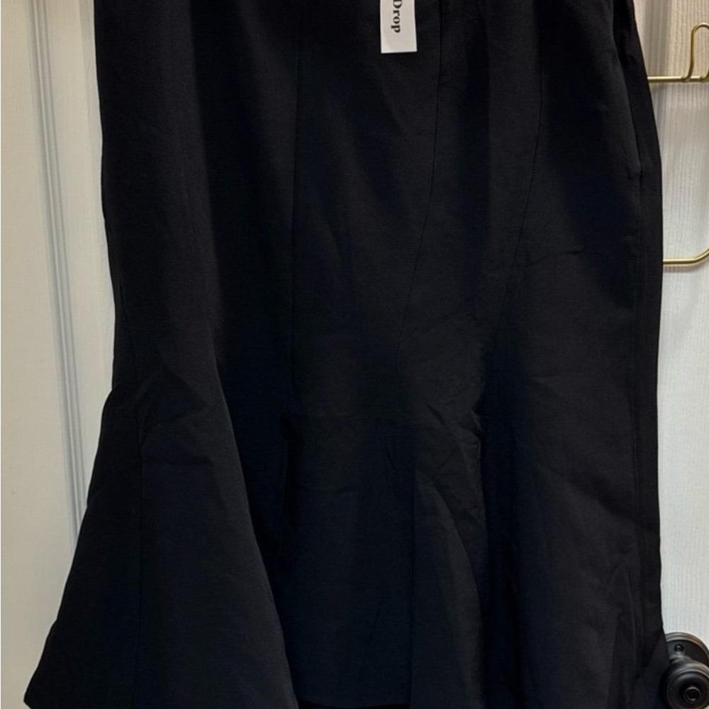 Chic Black Fluted Mermaid Skirt